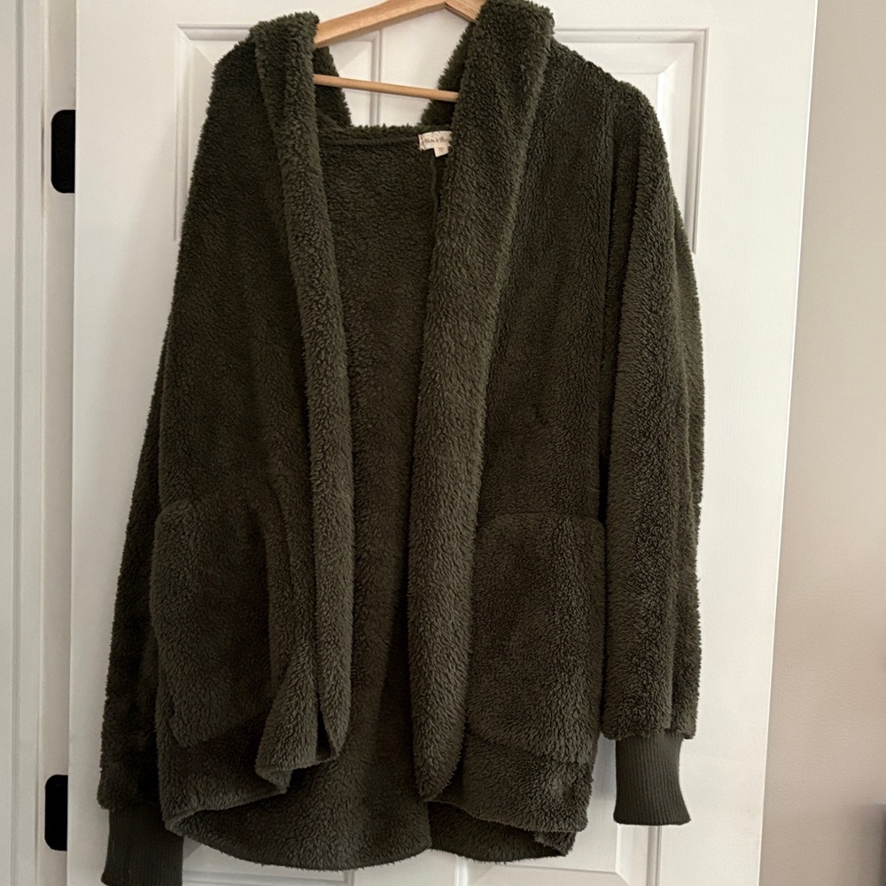 Excellent condition Hem & Thread Green Fleece Jacket for Sale!